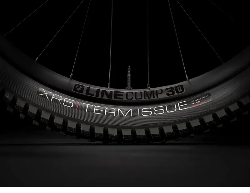 Trek Slash 8 Enduro Mountain Bike in Pennyflake-4